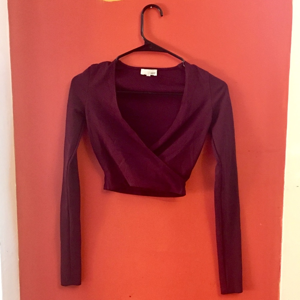 Wilfred free wrap crop top maroon xxs